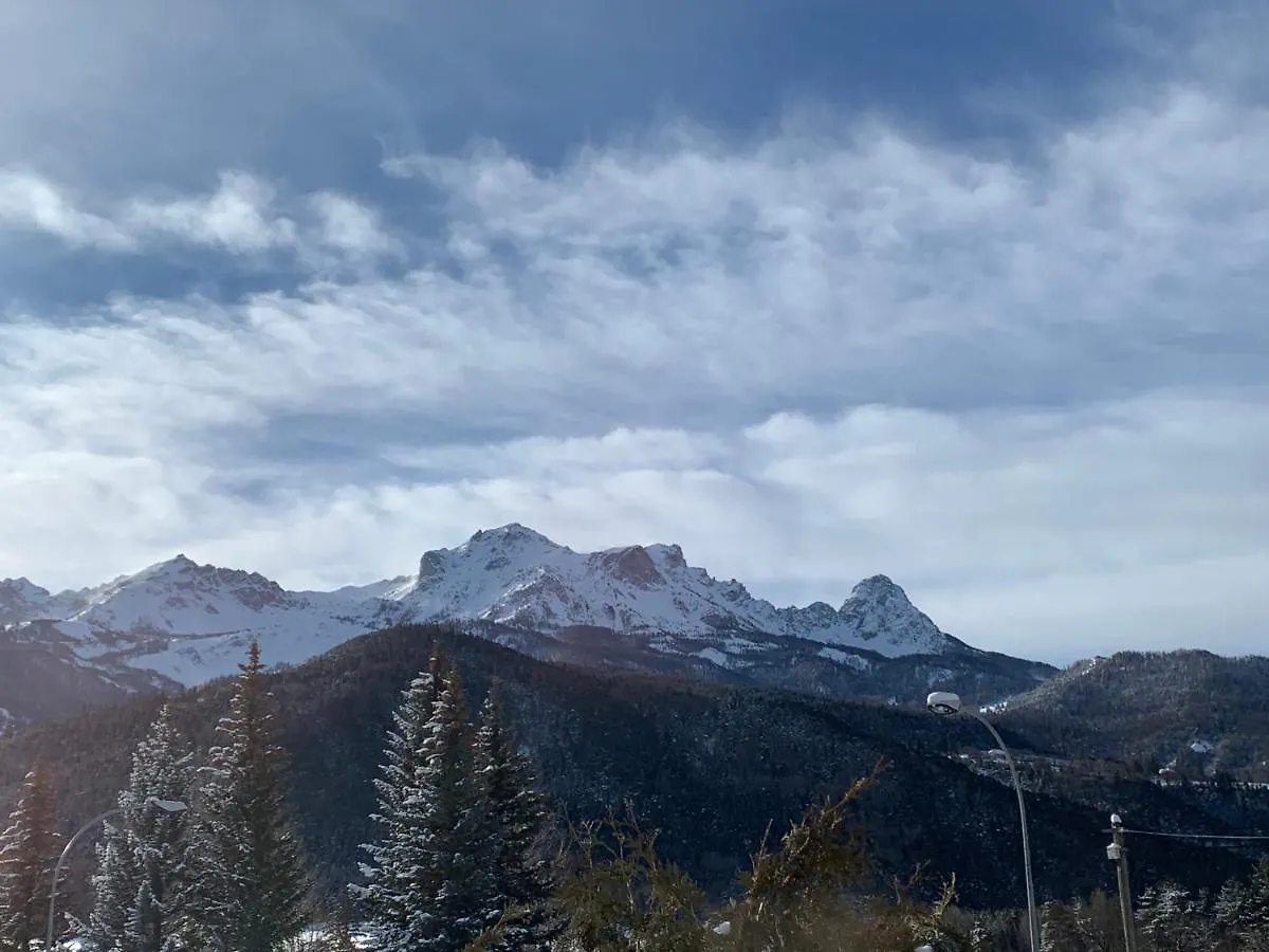 Апартаменты Barcelonnette Location Avec Jardin